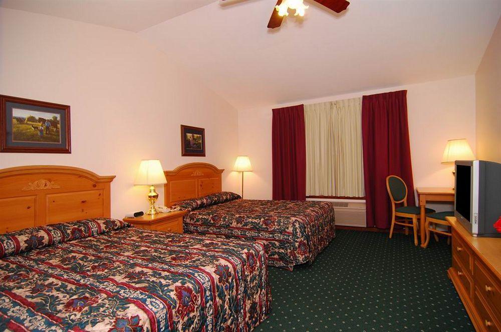 Econo Lodge Inn & Suites Eau Claire Dış mekan fotoğraf