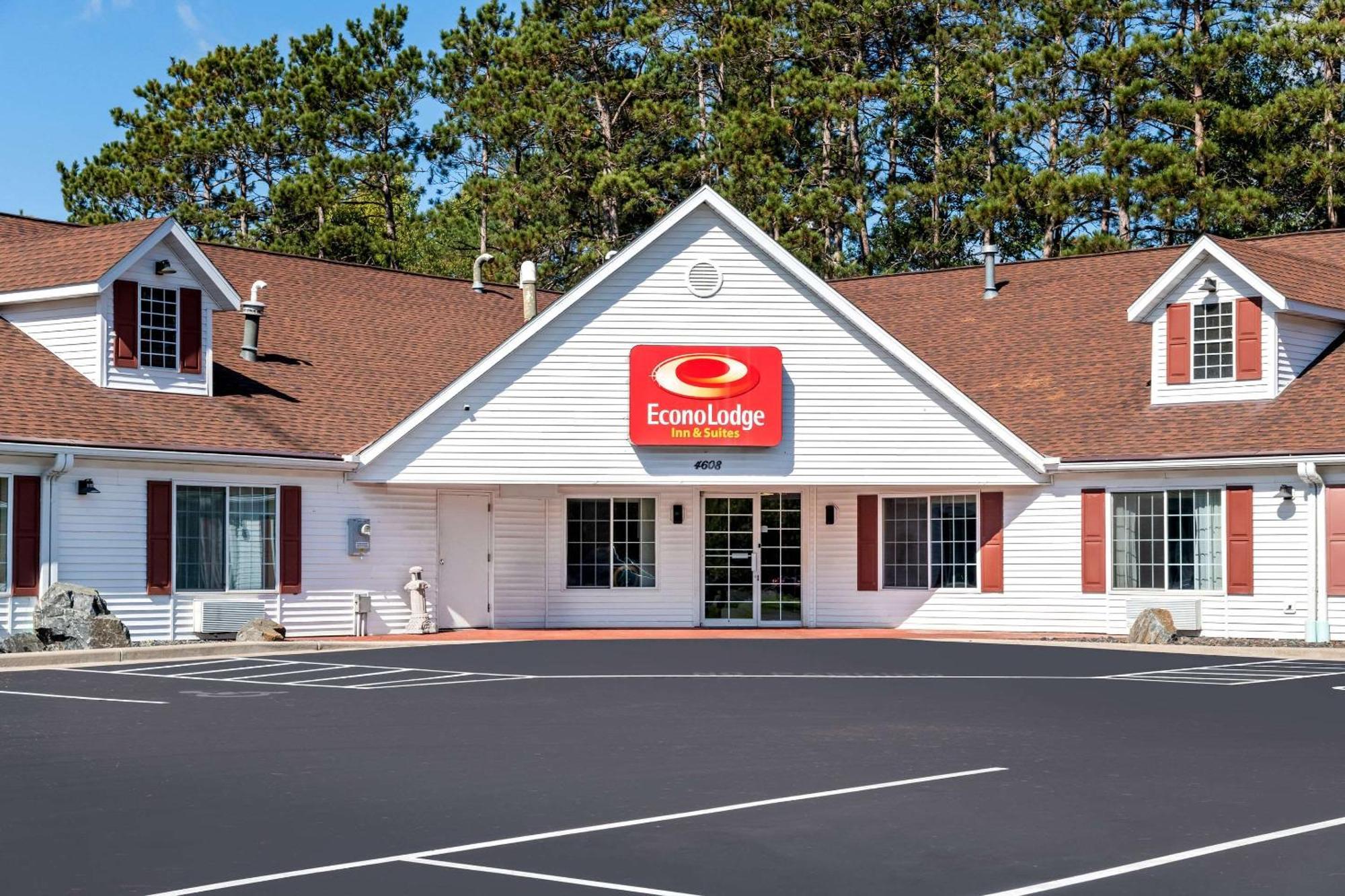Econo Lodge Inn & Suites Eau Claire Dış mekan fotoğraf