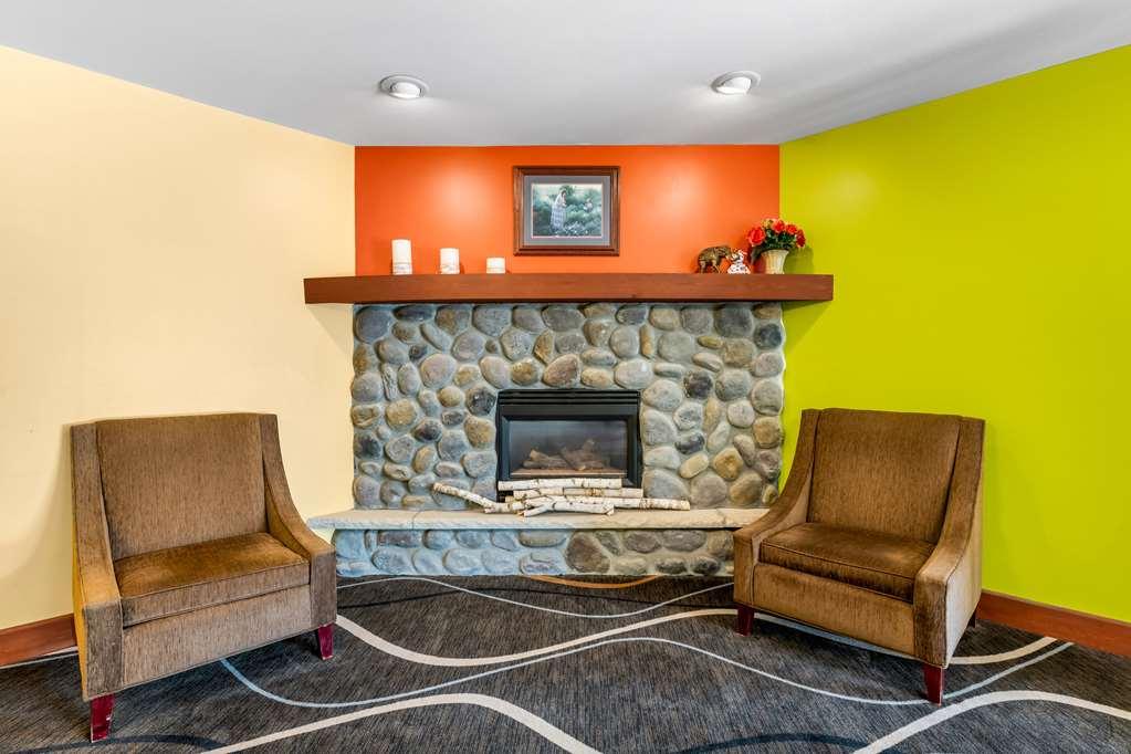 Econo Lodge Inn & Suites Eau Claire İç mekan fotoğraf