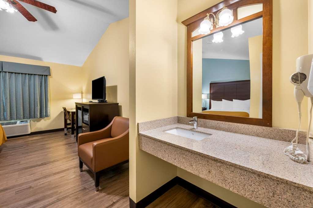Econo Lodge Inn & Suites Eau Claire Oda fotoğraf