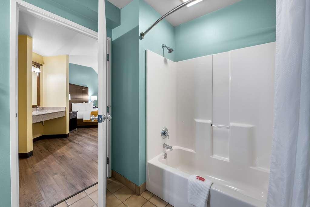 Econo Lodge Inn & Suites Eau Claire Oda fotoğraf