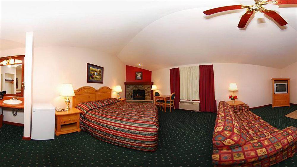 Econo Lodge Inn & Suites Eau Claire Dış mekan fotoğraf