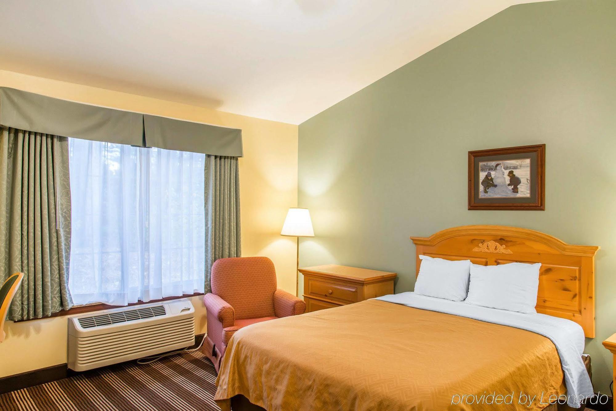 Econo Lodge Inn & Suites Eau Claire Dış mekan fotoğraf